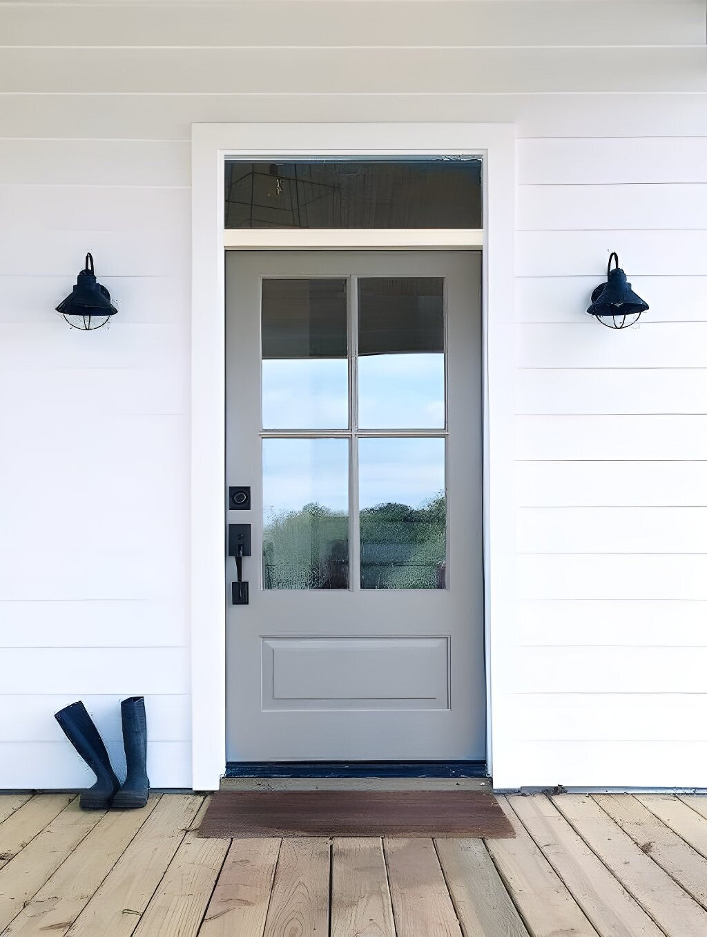 A closer look at Farmhouse Style Exterior Door Decorations